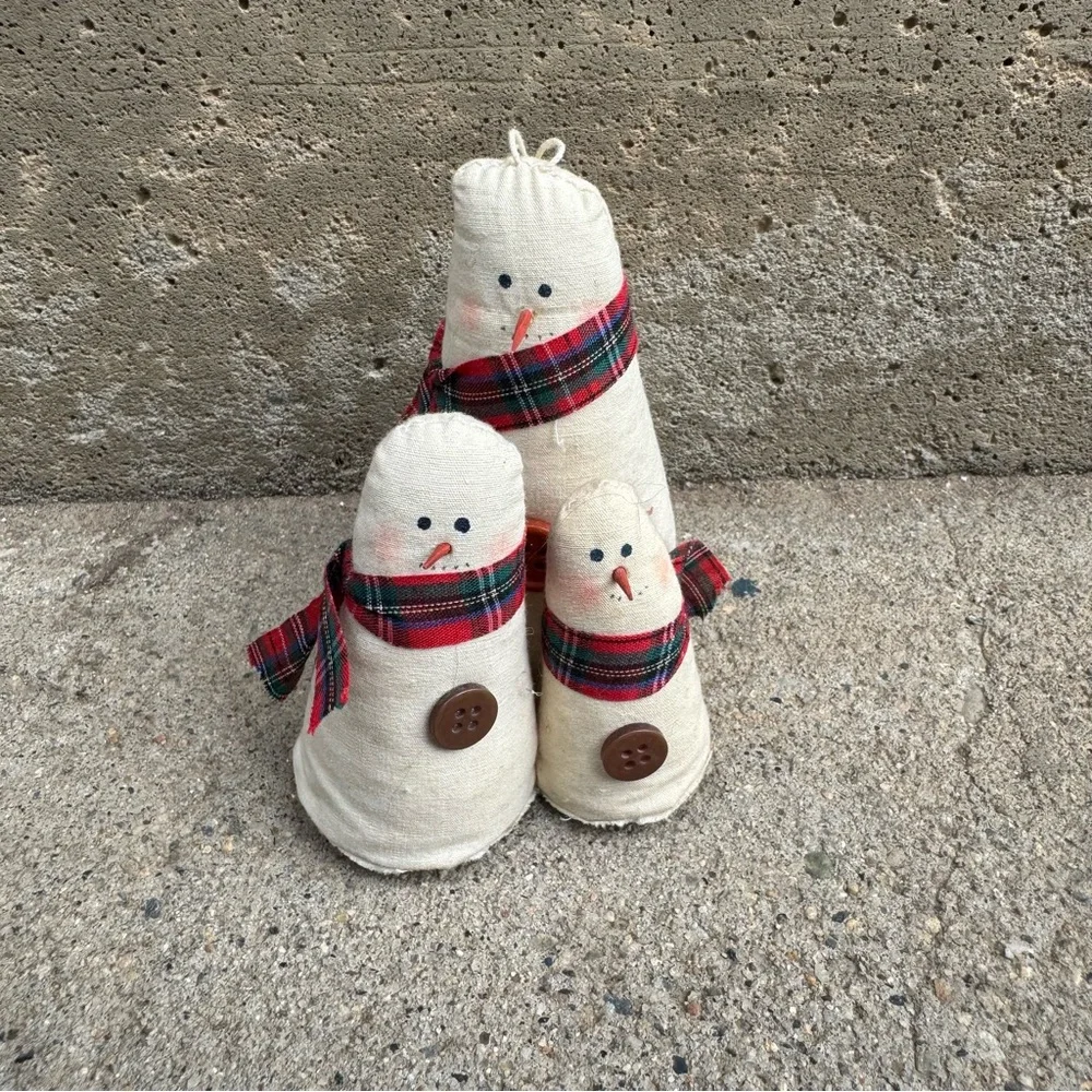 Three Snowman Plush Ornament Snowman Family Rustic Christmas Simple‎